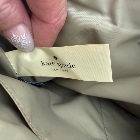 KATE SPADE Gold Perforated Heart Cosmetic Case Pouch Parent Shiny *Flaw* - Picture 11 of 11